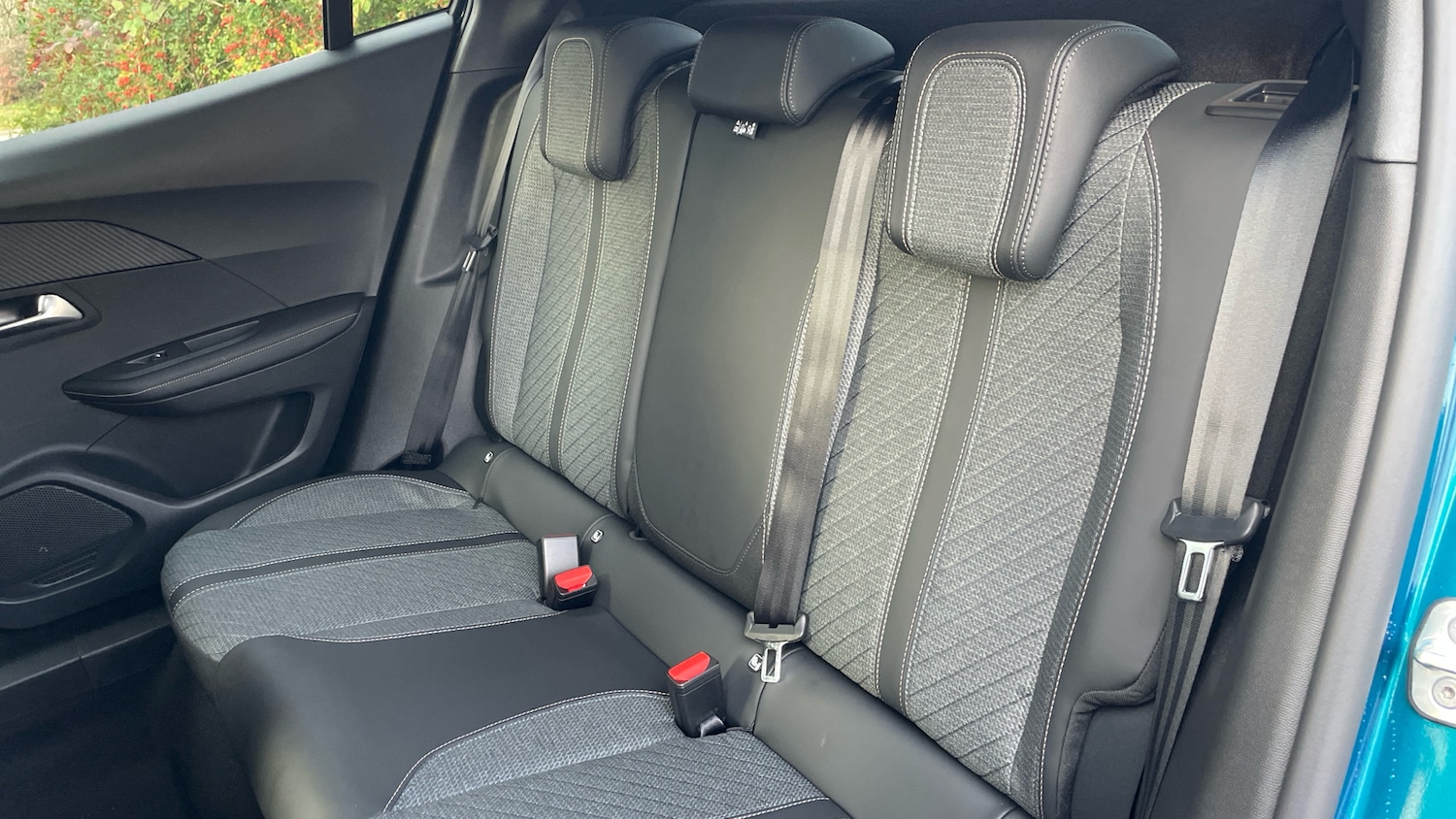 Used Peugeot 2008 2025 for sale - 76586385: Photo 33