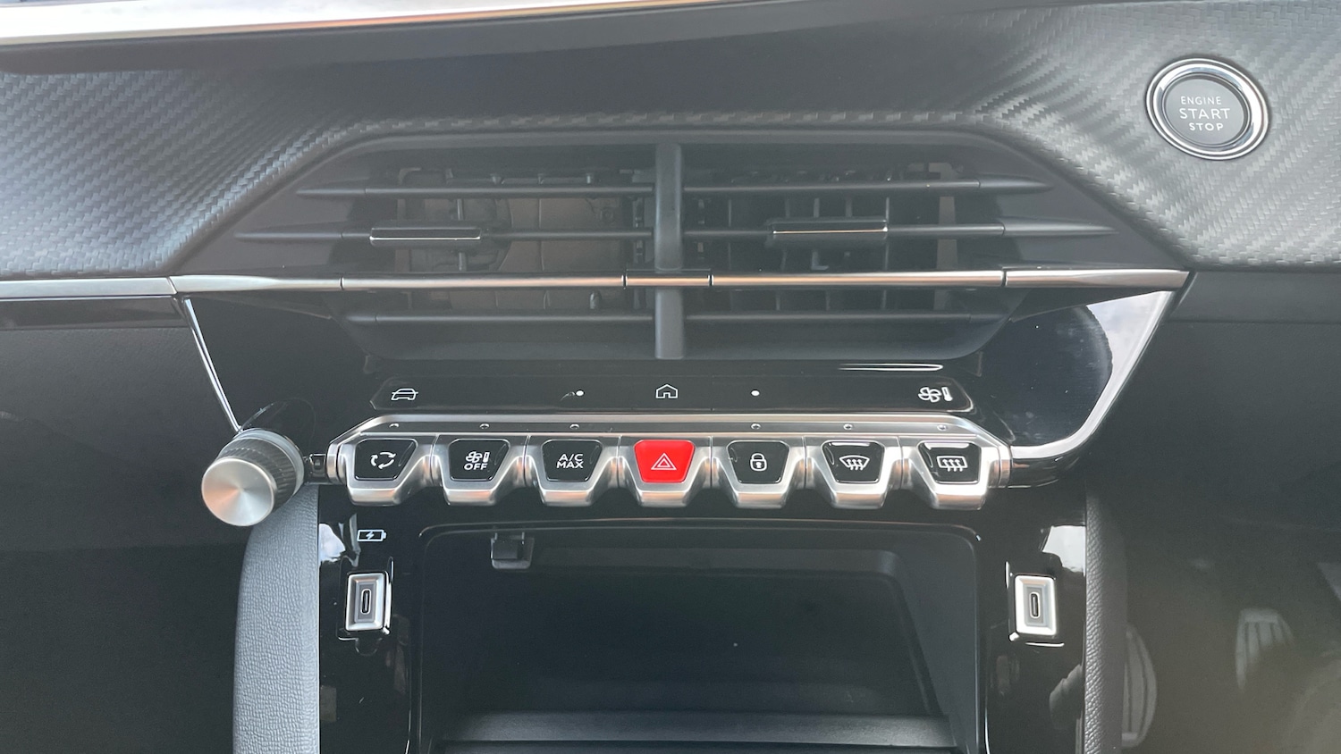 Used Peugeot 2008 2025 for sale - 76586385: Photo 34