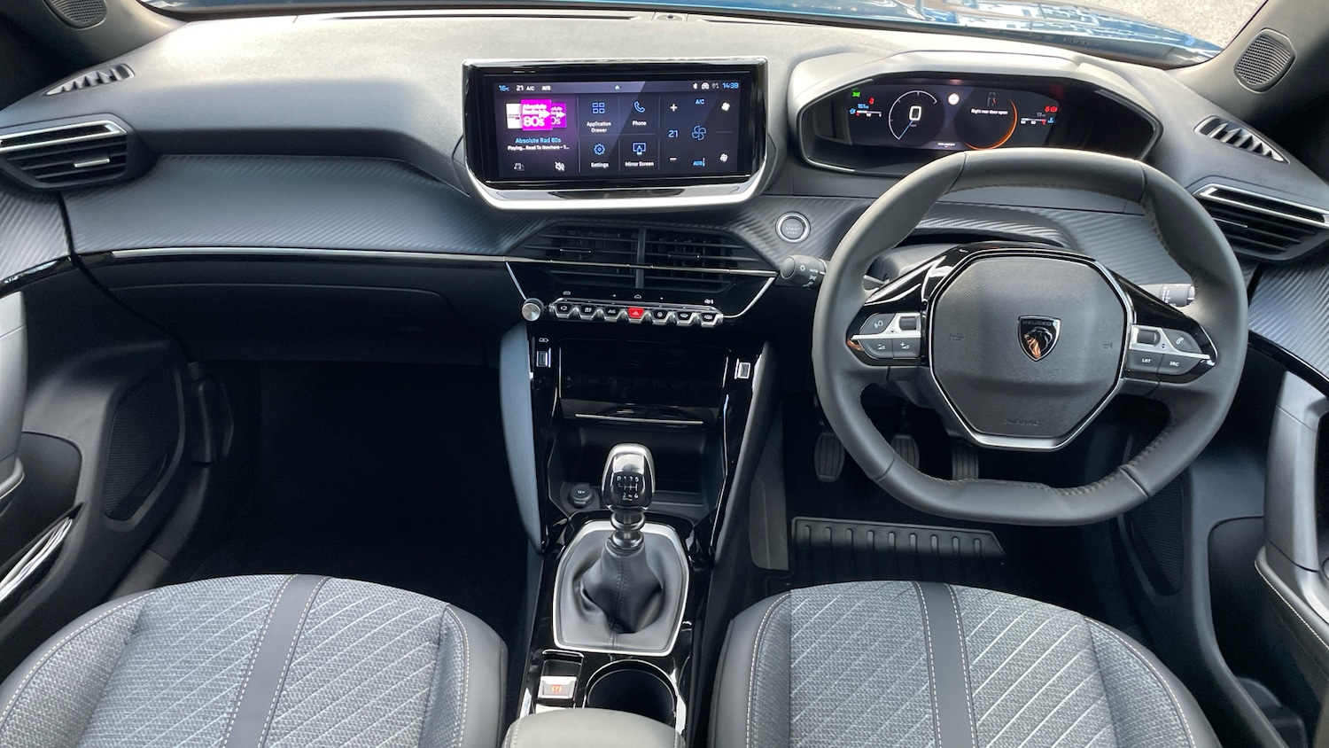 Used Peugeot 2008 2025 for sale - 76586385: Photo 4