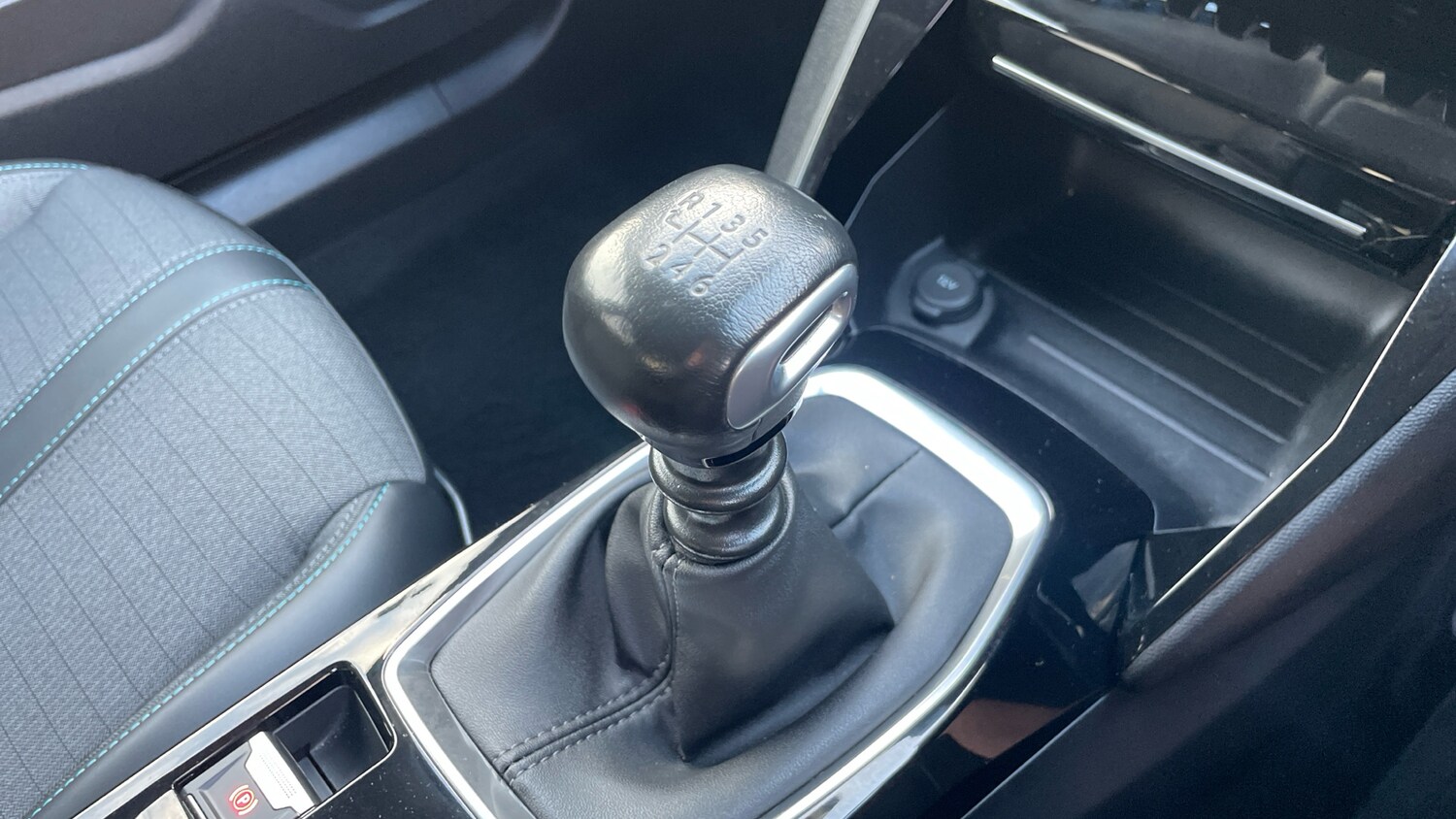 Used Peugeot 2008 2022 for sale - 76474381: Photo 20