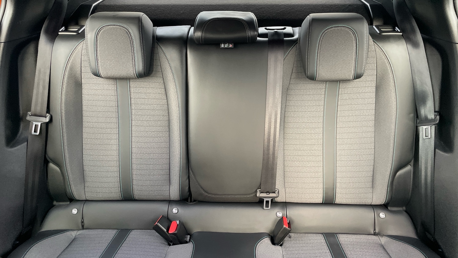 Used Peugeot 2008 2022 for sale - 76474381: Photo 25