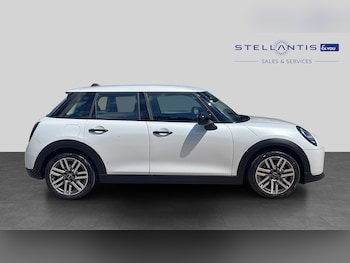 Used MINI Cooper 2025 for sale - 79203053: Photo