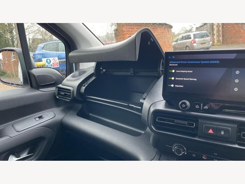 Used Peugeot Partner 2025 for sale - 77075219: Photo 50