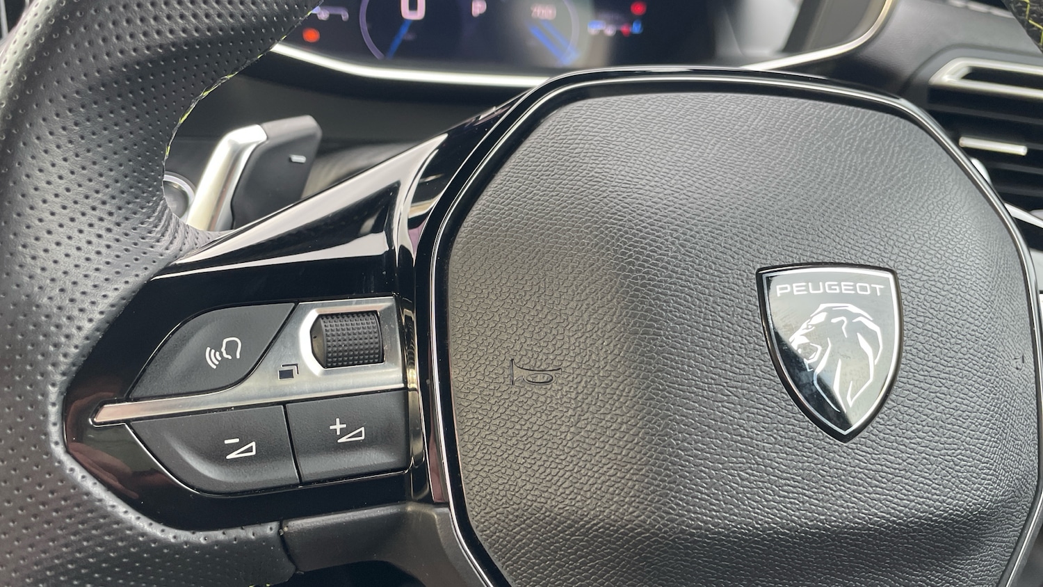 Used Peugeot 2008 2023 for sale - 77060544: Photo 24