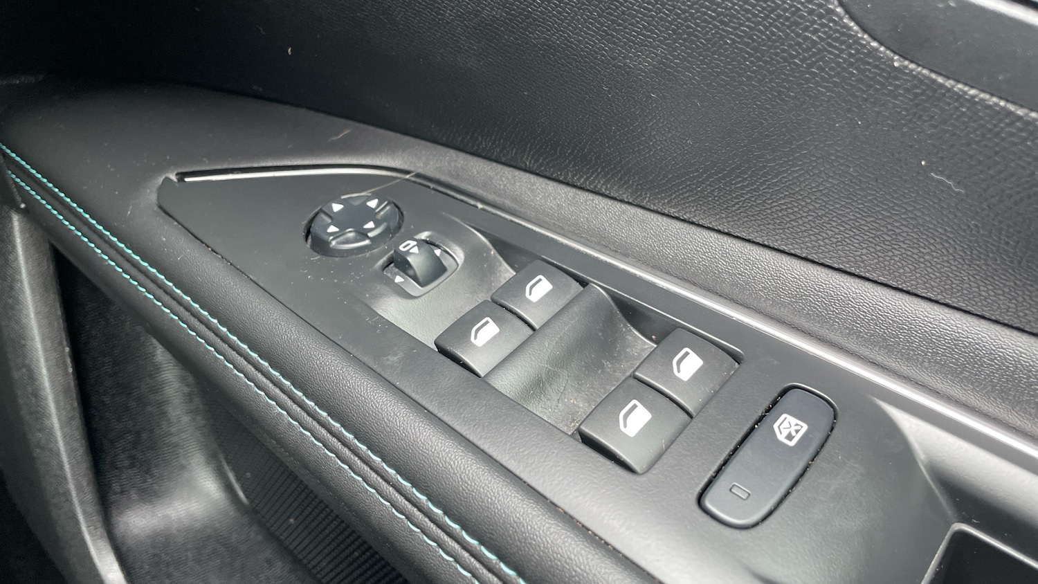 Used Peugeot 3008 2022 for sale - 77884289: Photo 22