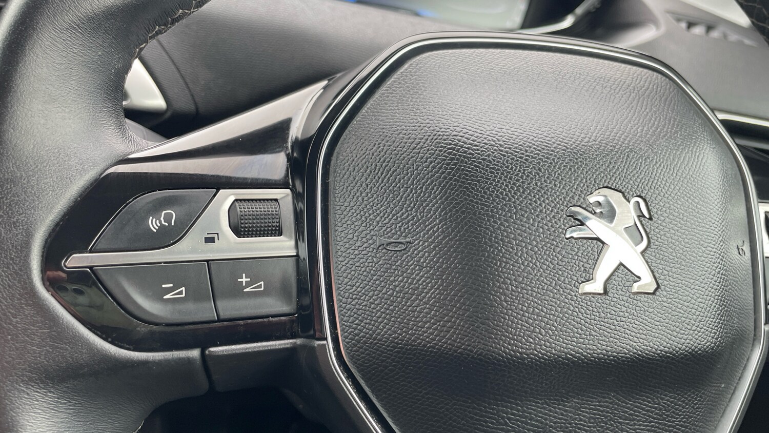 Used Peugeot 3008 2022 for sale - 77884289: Photo 23