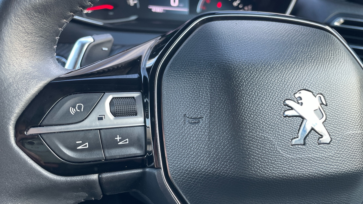 Used Peugeot 208 2022 for sale - 77239189: Photo 24