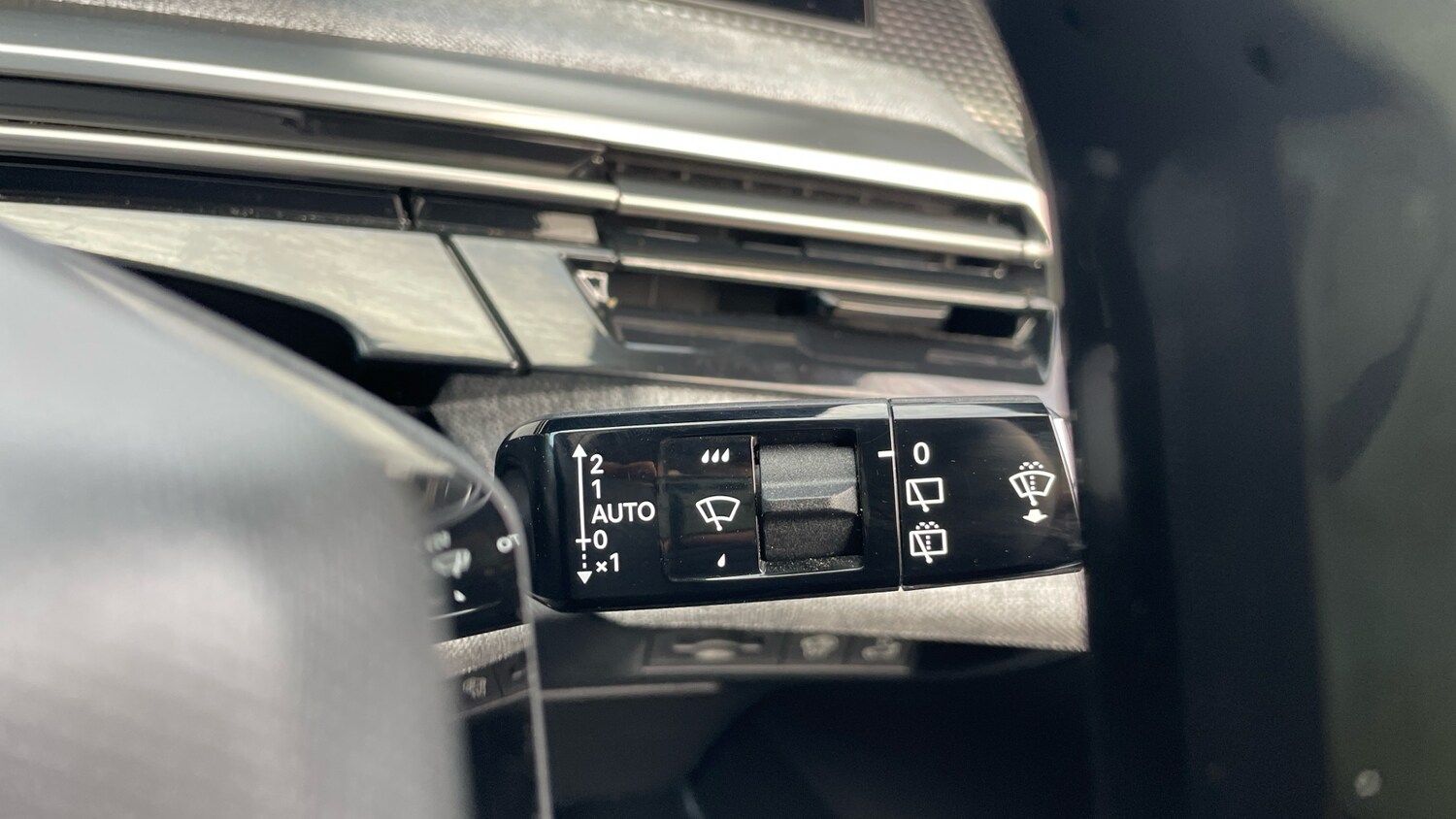 Used Peugeot 5008 2024 for sale - 77840630: Photo 28