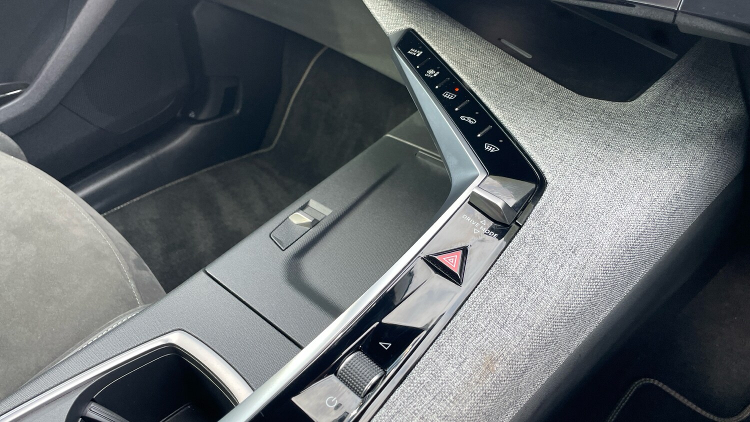 Used Peugeot 5008 2024 for sale - 77840630: Photo 34