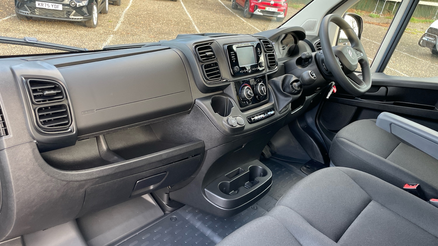 Used Citroen Relay 2025 for sale - 76927479: Photo 12