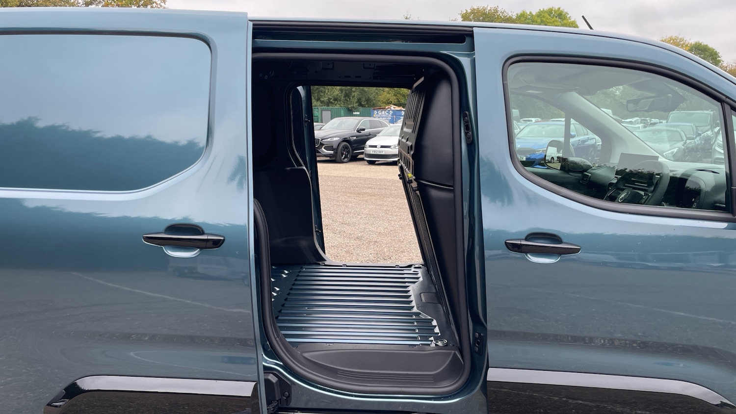 Used Citroen Berlingo 2025 for sale - 76285190: Photo 43