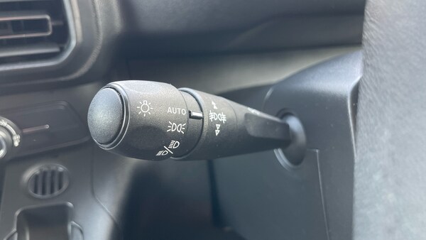 Used Peugeot Partner 2024 for sale - 75647790: Photo 27