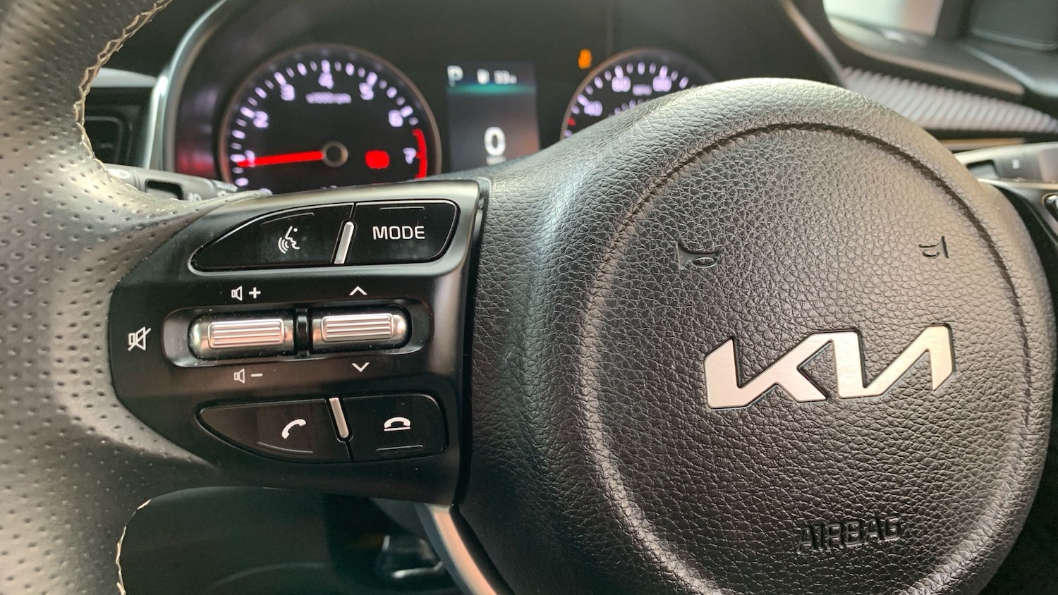 Used Kia Stonic 2022 for sale - 76241069: Photo 23