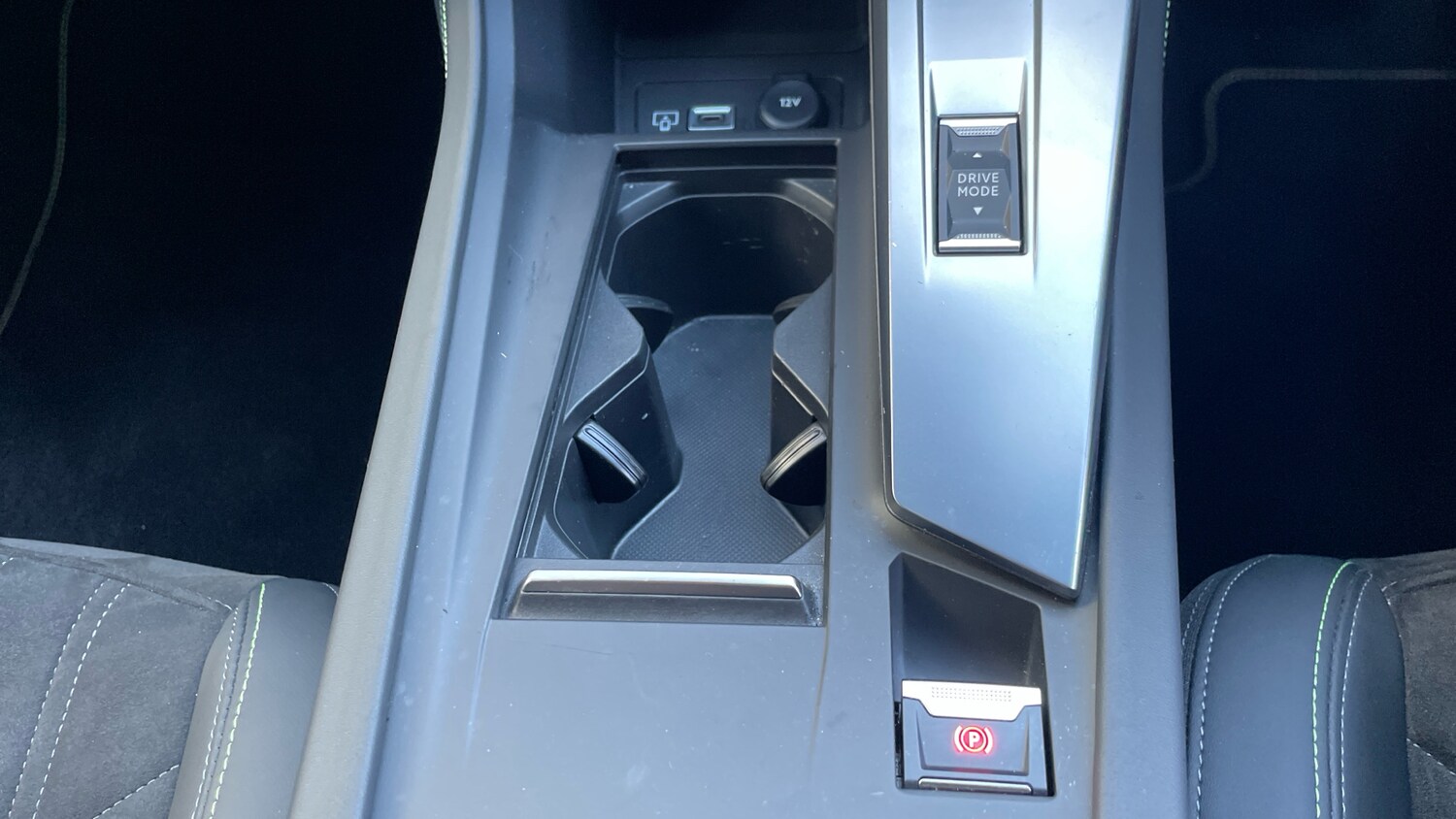 Used Peugeot 408 2024 for sale - 76887915: Photo 21