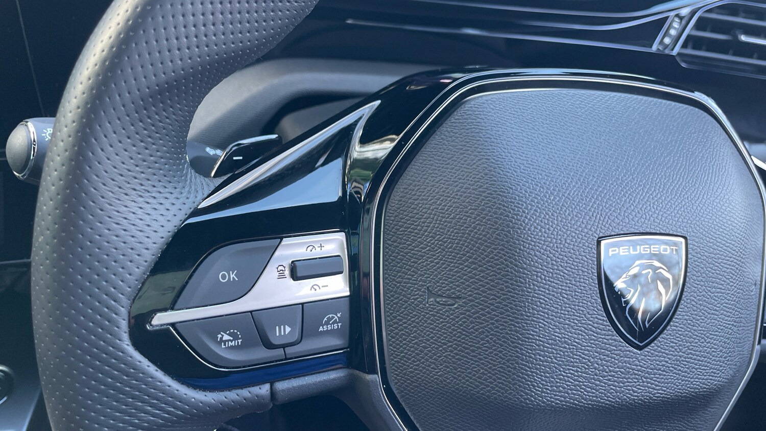 Used Peugeot 408 2024 for sale - 76887915: Photo 23