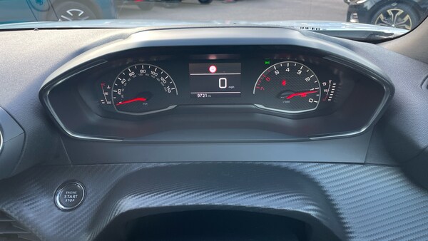 Used Peugeot 2008 2023 for sale - 76175980: Photo 13