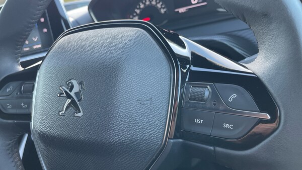 Used Peugeot 2008 2023 for sale - 76175980: Photo 24