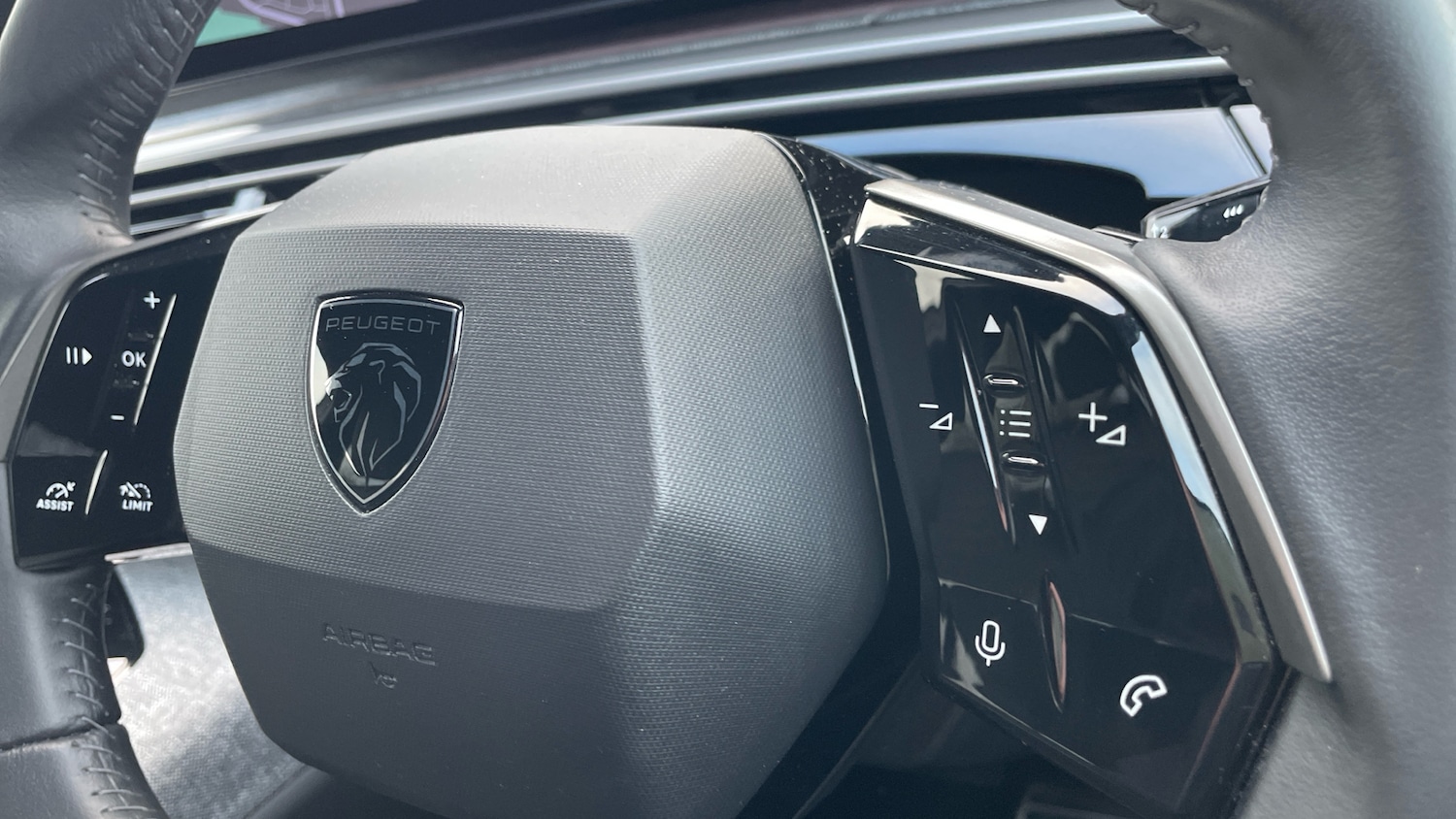Used Peugeot 5008 2024 for sale - 77132406: Photo 25