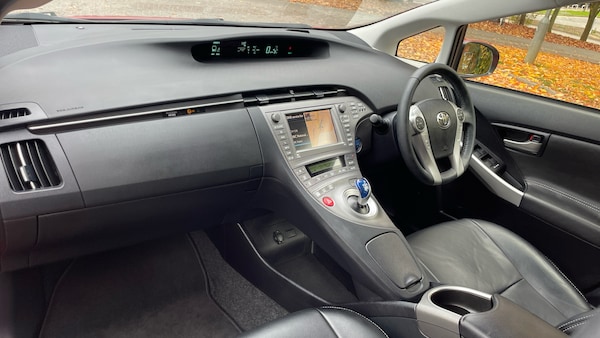 Used Toyota Prius 2015 for sale - 76248413: Photo 12