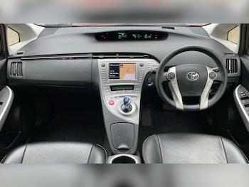 Used Toyota Prius 2015 for sale - 76248413: Photo
