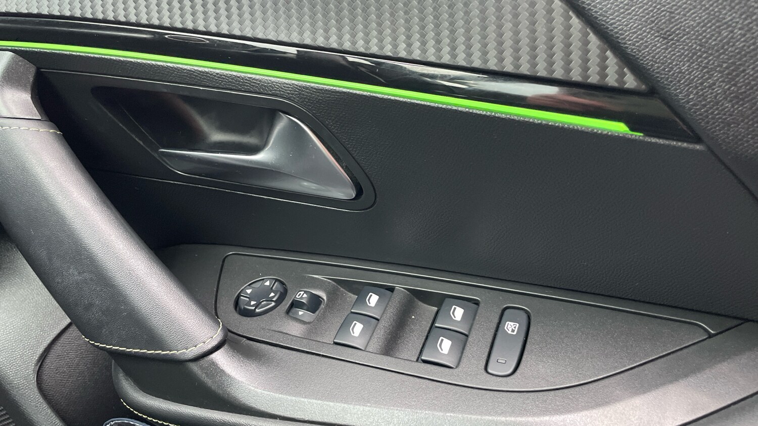 Used Peugeot 2008 2021 for sale - 77427053: Photo 22