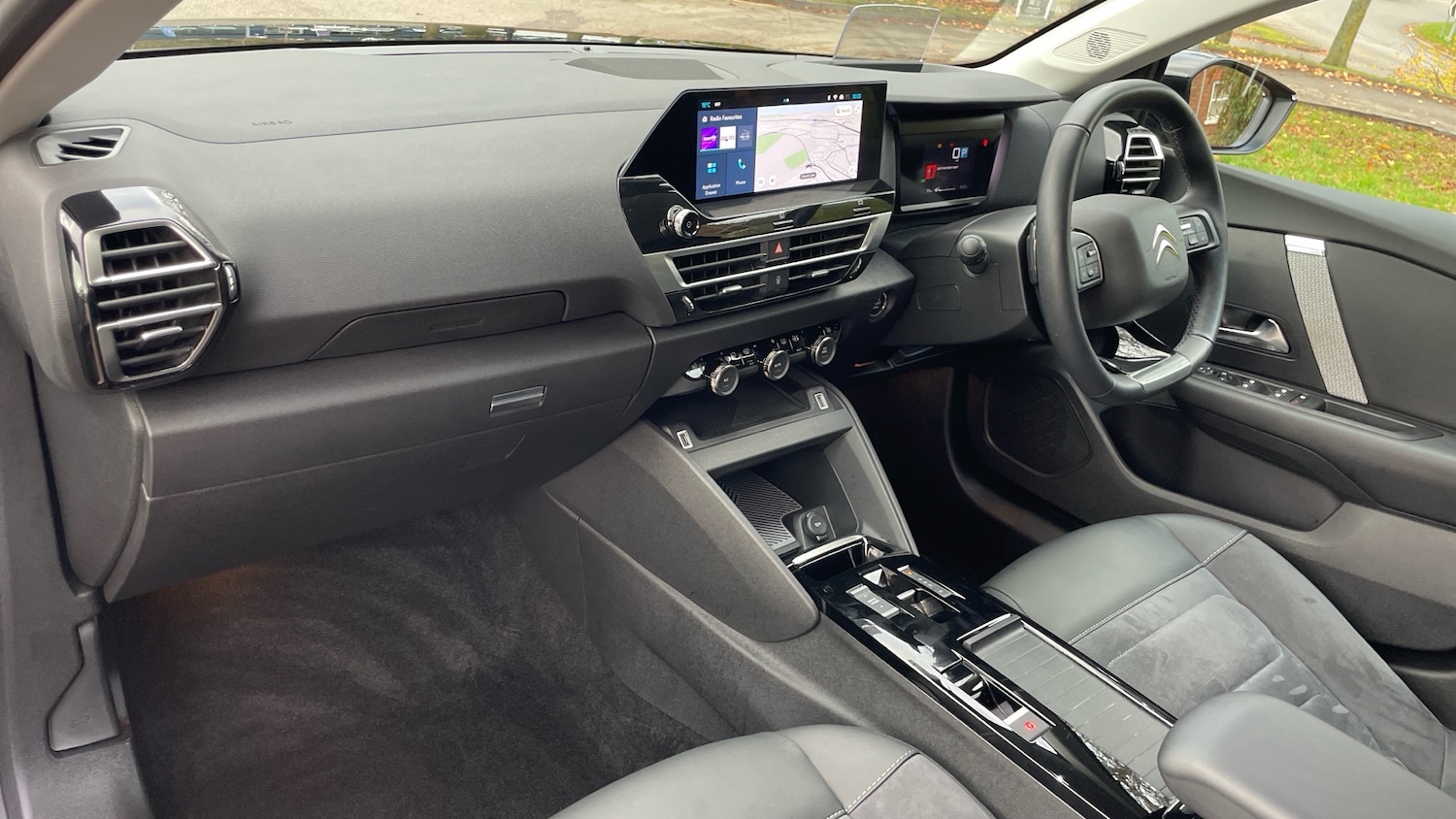 Used Citroen C4 2024 for sale - 76574228: Photo 12