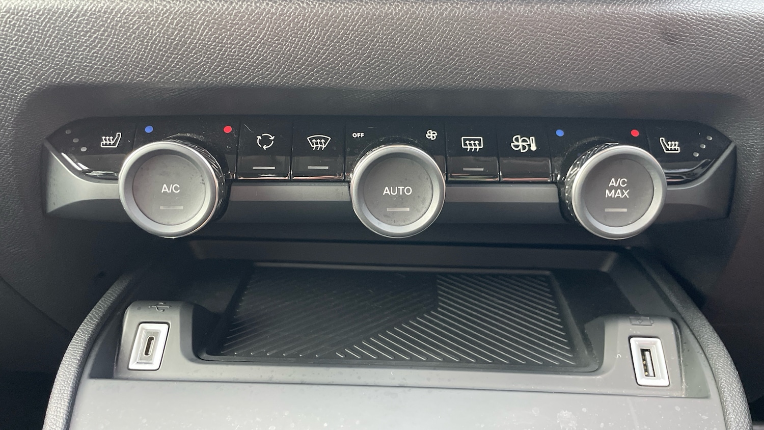 Used Citroen C4 2024 for sale - 76574228: Photo 49