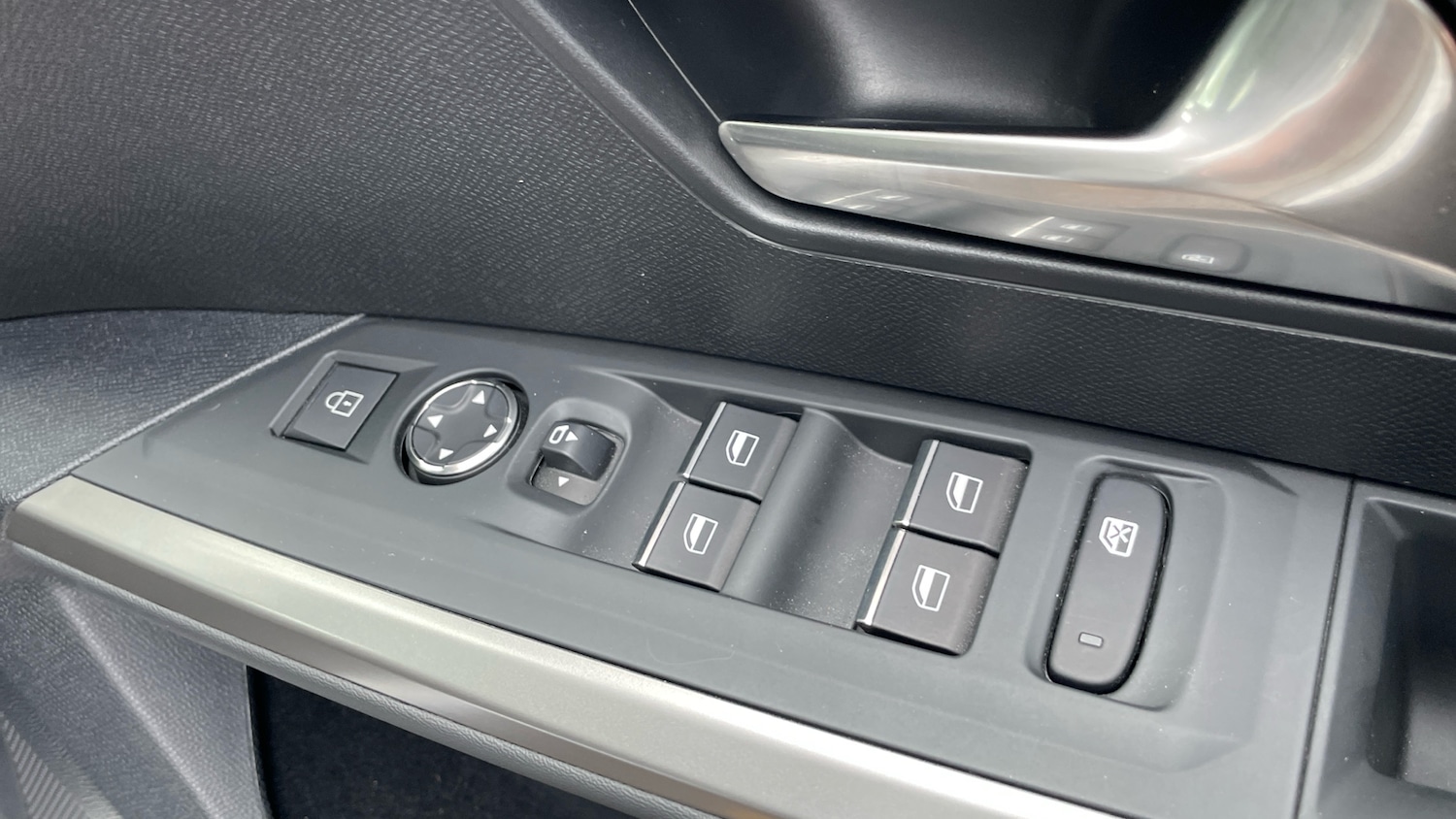 Used Peugeot 3008 2025 for sale - 77092070: Photo 23