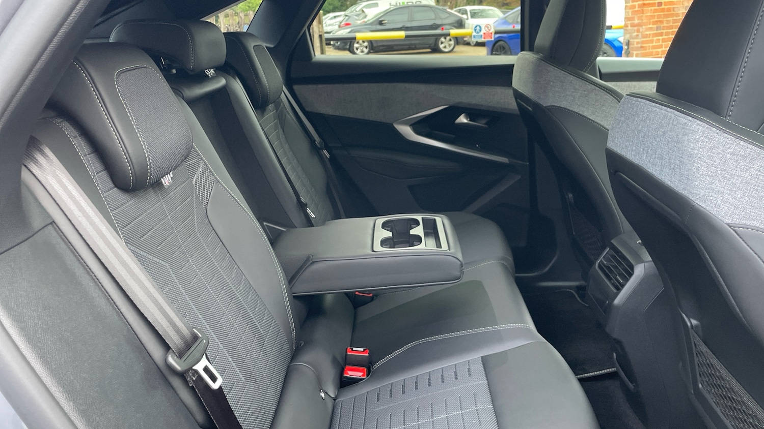 Used Peugeot 3008 2025 for sale - 77092070: Photo 34