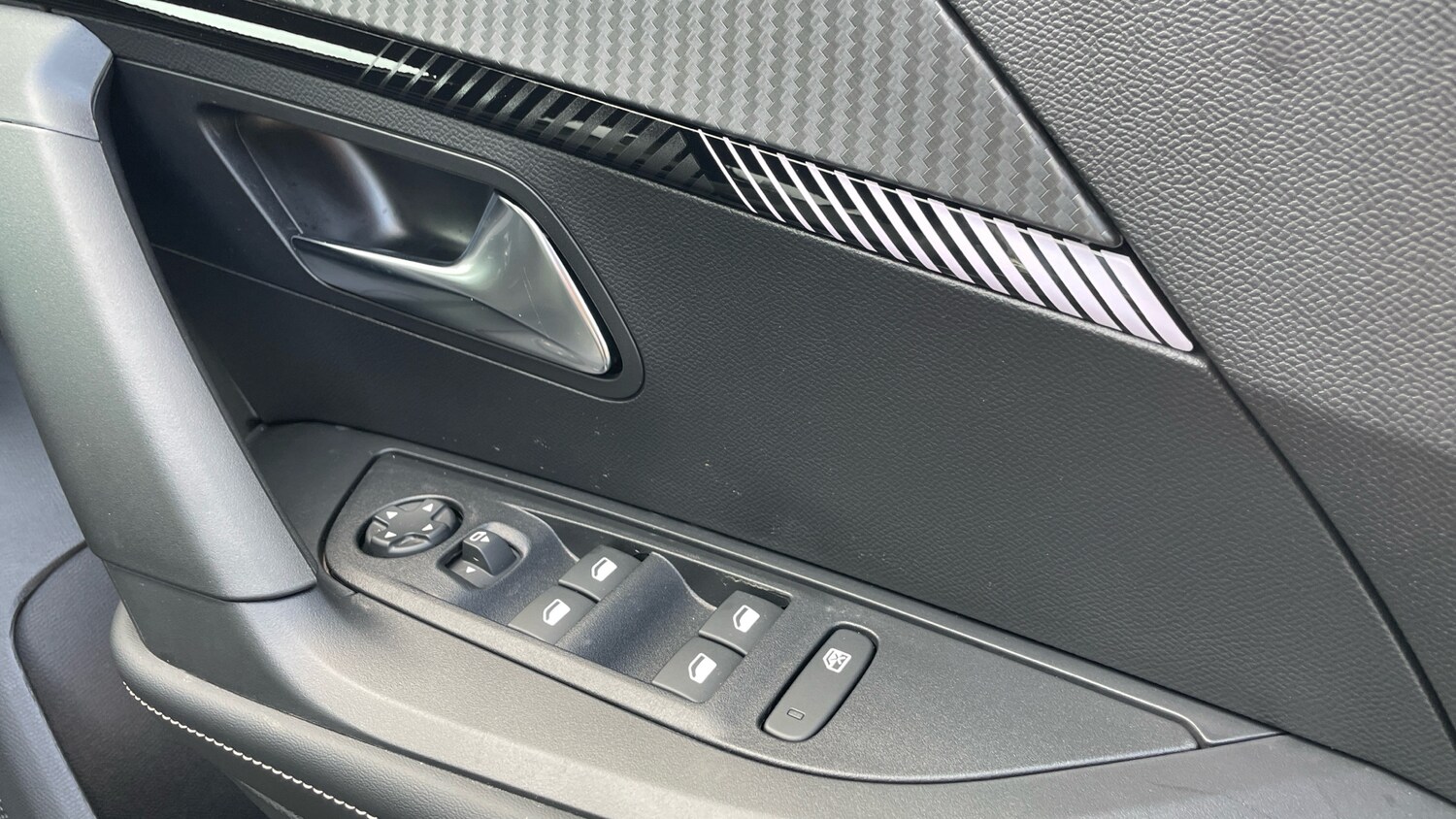 Used Peugeot 2008 2026 for sale - 77511900: Photo 22