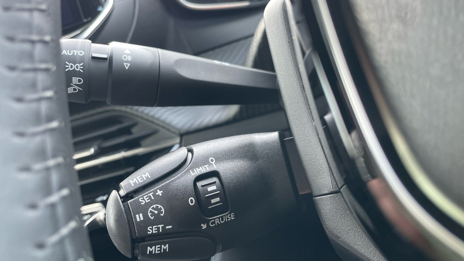 Used Peugeot 2008 2026 for sale - 77511900: Photo 27