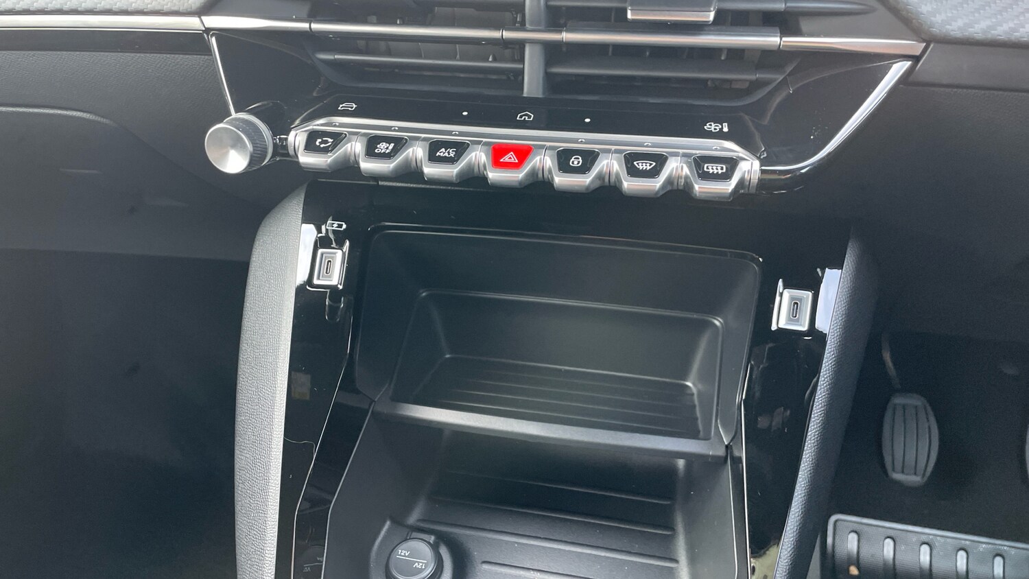 Used Peugeot 2008 2026 for sale - 77511900: Photo 36