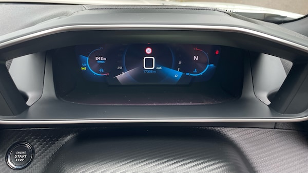 Used Peugeot 2008 2022 for sale - 75992256: Photo 13