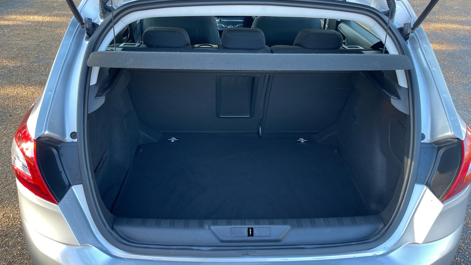 Used Peugeot 308 2016 for sale - 77098837: Photo 20