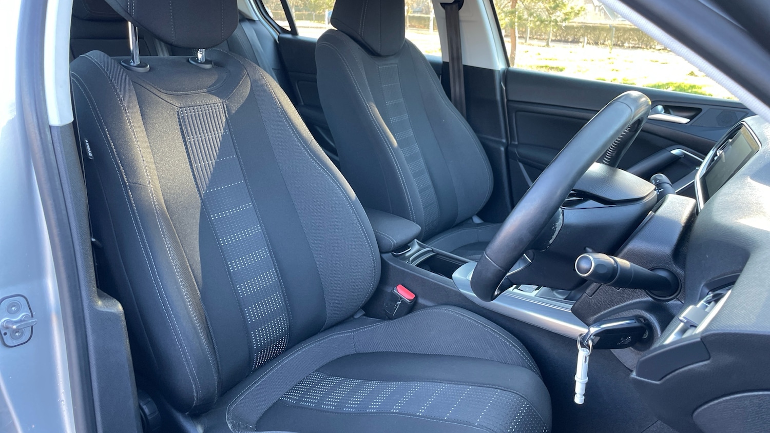 Used Peugeot 308 2016 for sale - 77098837: Photo 43