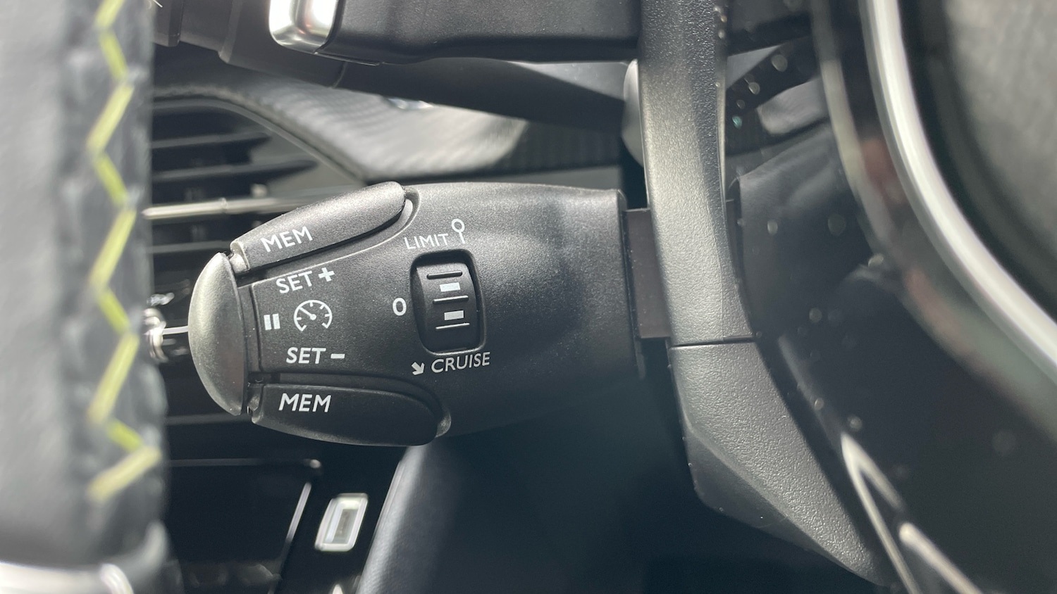 Used Peugeot 2008 2024 for sale - 77412844: Photo 34