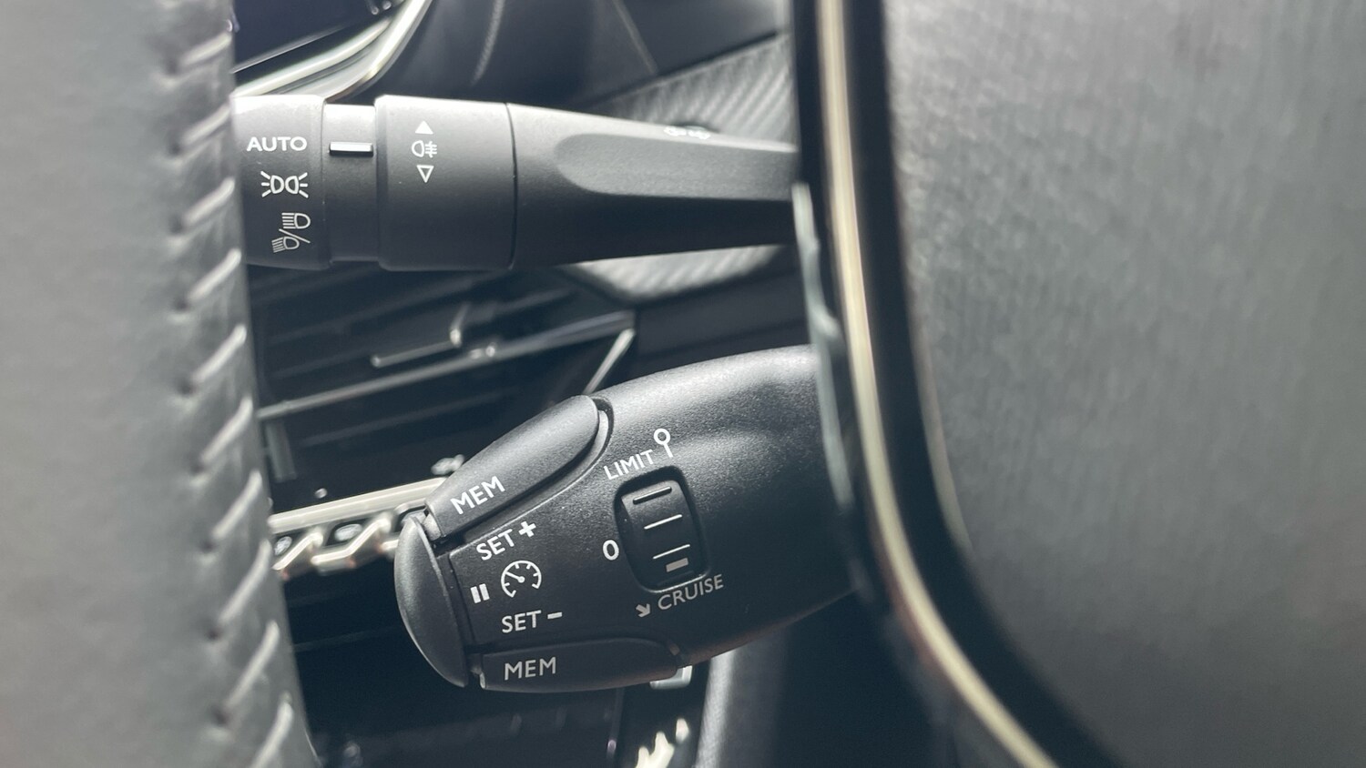 Used Peugeot 2008 2024 for sale - 76061513: Photo 27