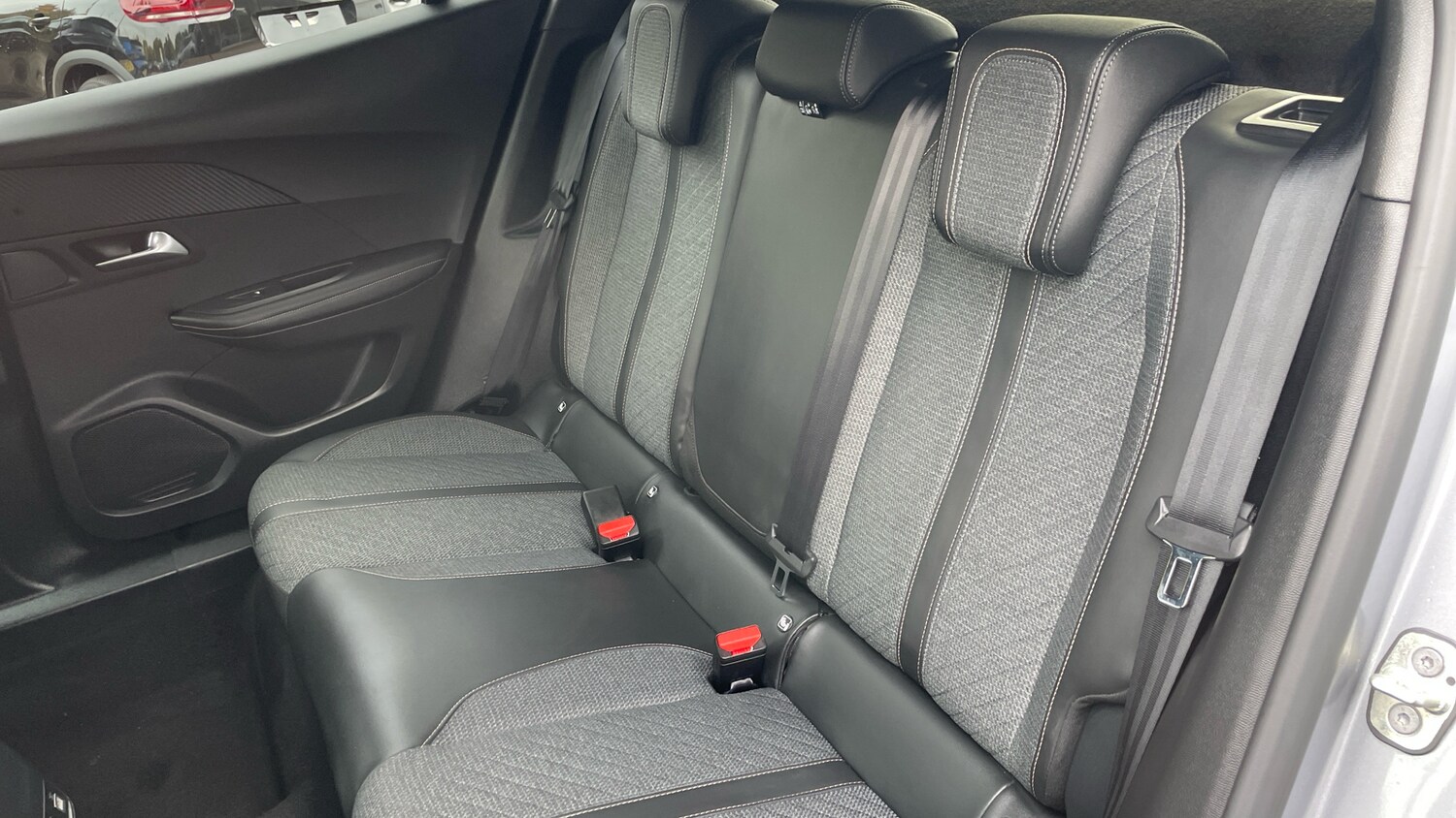 Used Peugeot 2008 2024 for sale - 76061513: Photo 33