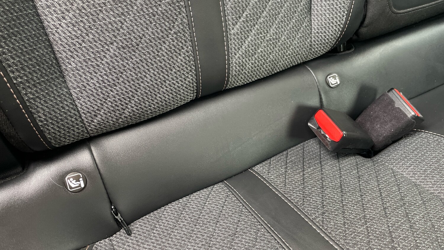 Used Peugeot 2008 2024 for sale - 76061513: Photo 35