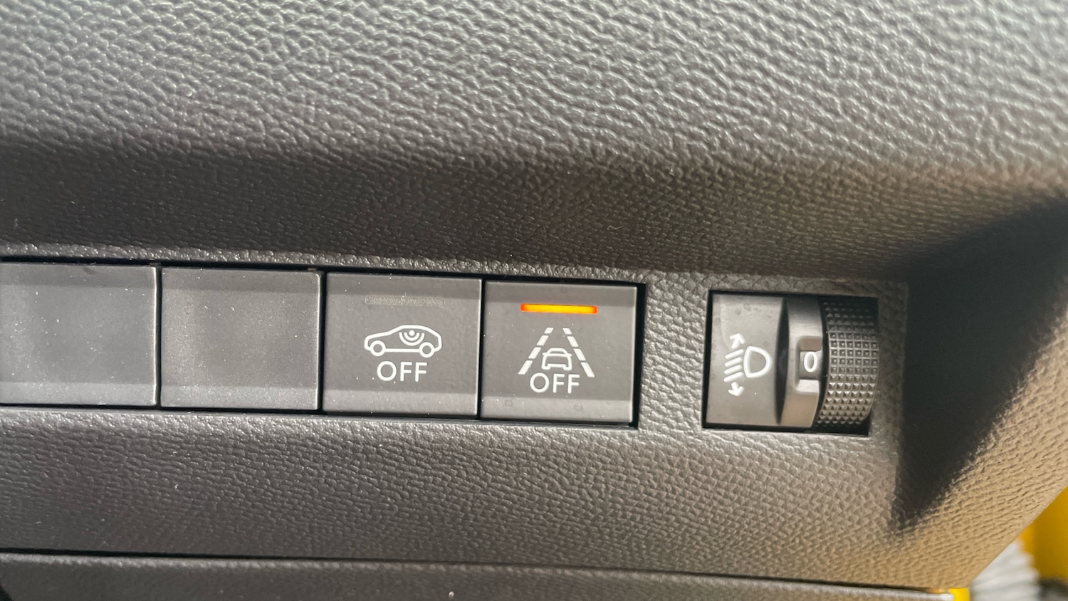 Used Peugeot 208 2023 for sale - 77067395: Photo 34