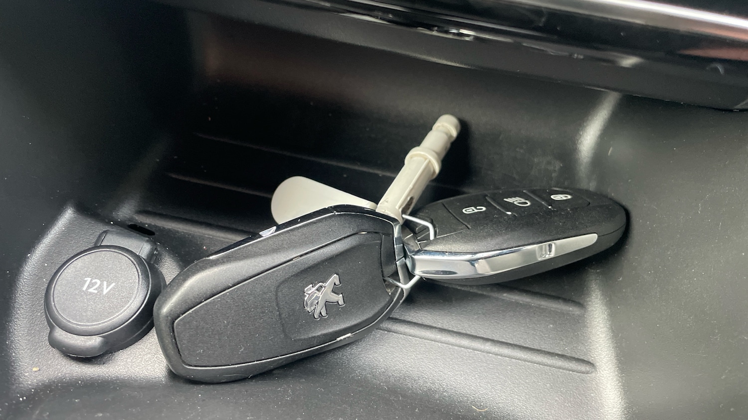 Used Peugeot 208 2023 for sale - 77067395: Photo 49