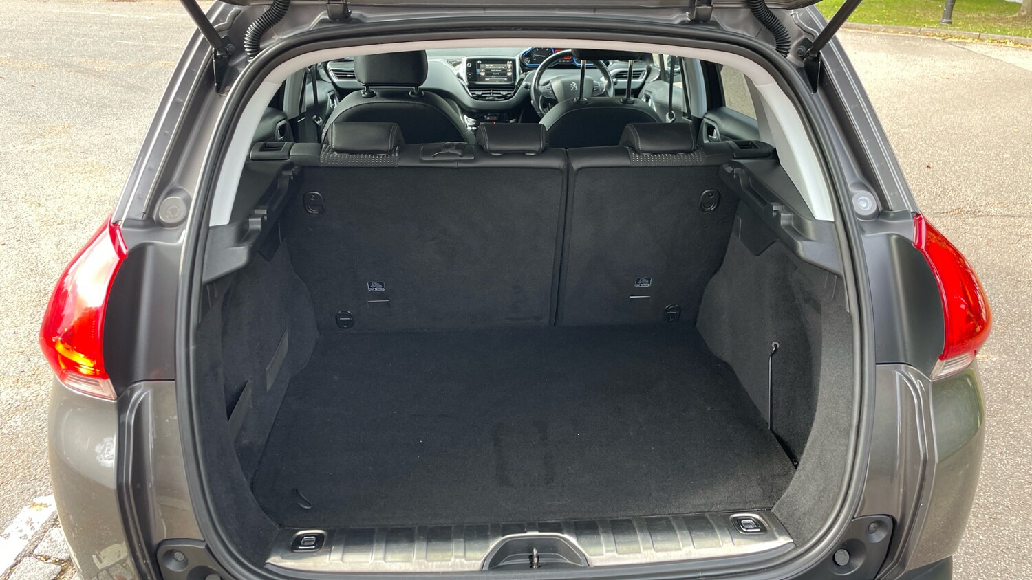 Used Peugeot 2008 2016 for sale - 76338265: Photo 19