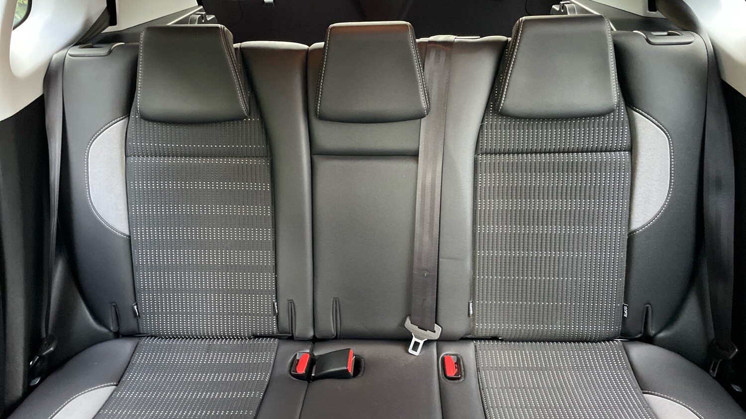 Used Peugeot 2008 2016 for sale - 76338265: Photo 25