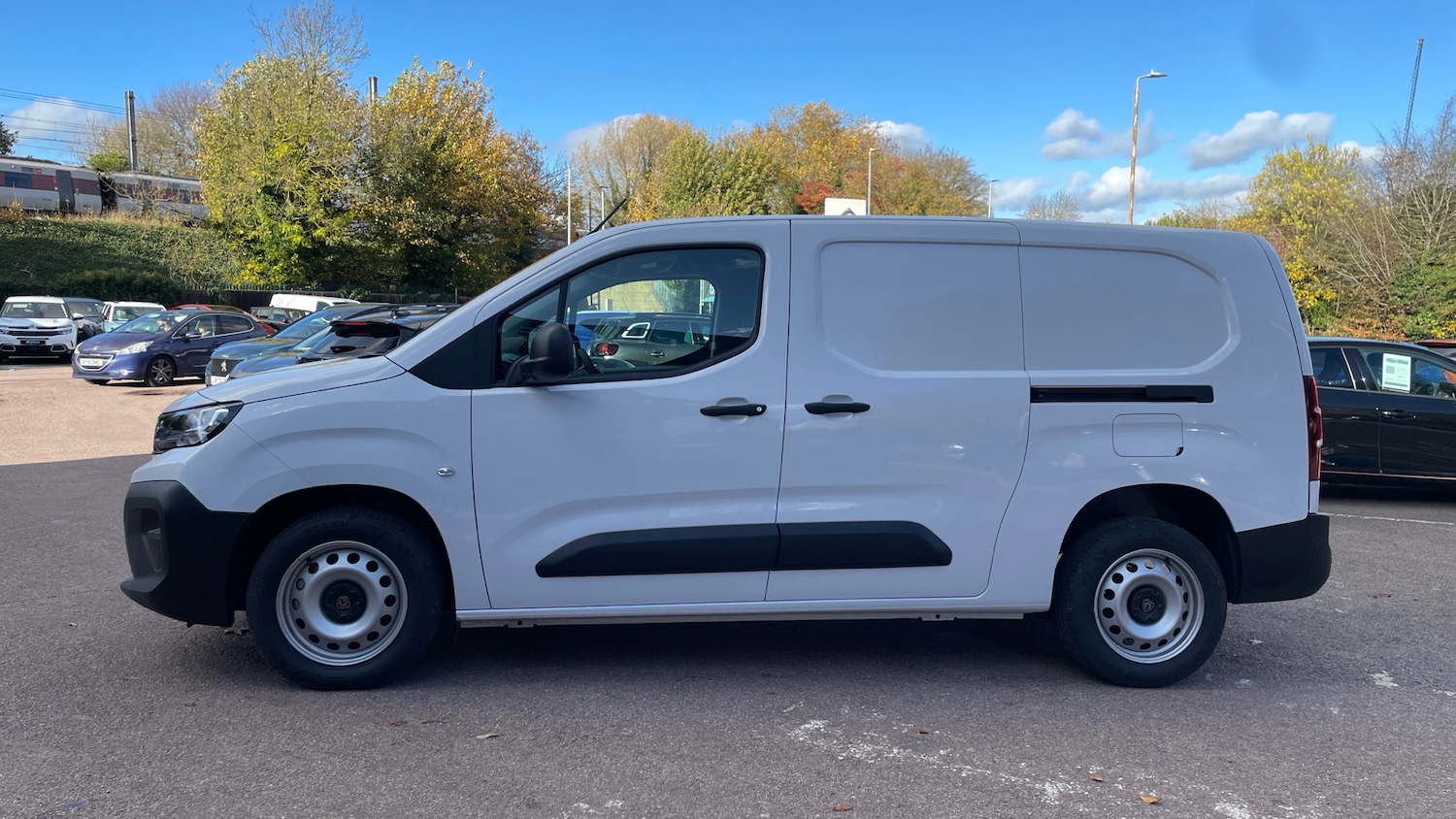 Used Peugeot Partner 2025 for sale - 76458446: Photo 6