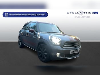 2016 - 1.6 Cooper Park Lane SUV 5dr Petrol Auto ALL4 Euro 6 (122 ps)