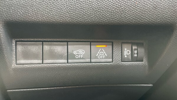 Used Peugeot 2008 2023 for sale - 76061506: Photo 34