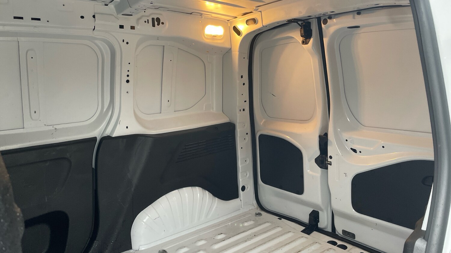 Used Peugeot Partner 2024 for sale - 77412843: Photo 33