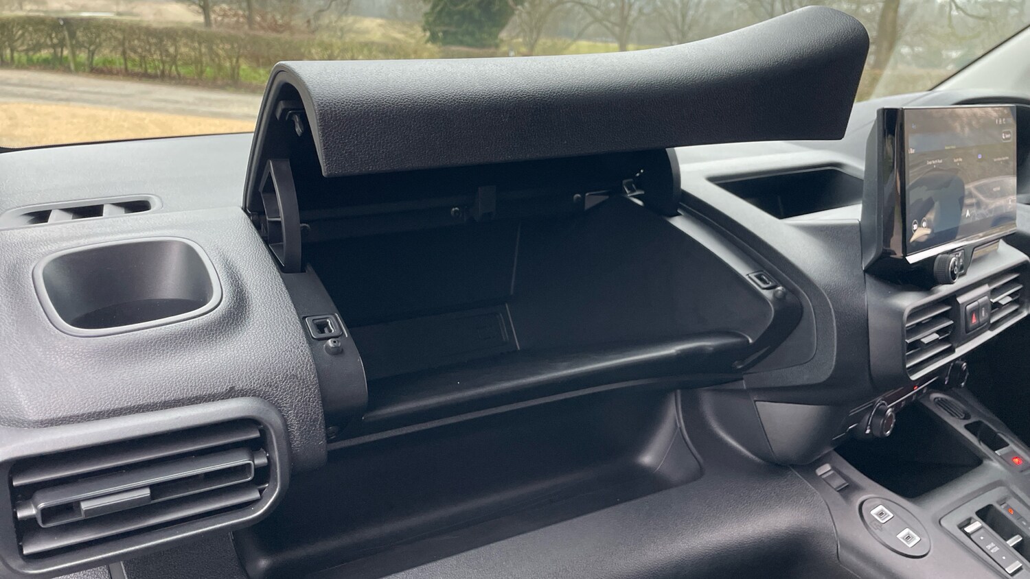 Used Peugeot Partner 2024 for sale - 77412843: Photo 42