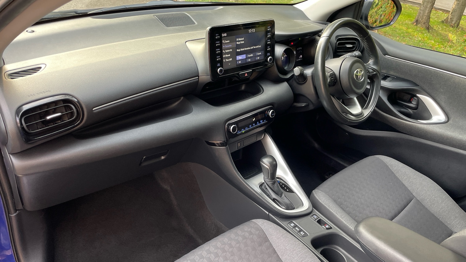 Used Toyota Yaris 2020 for sale - 76154047: Photo 12