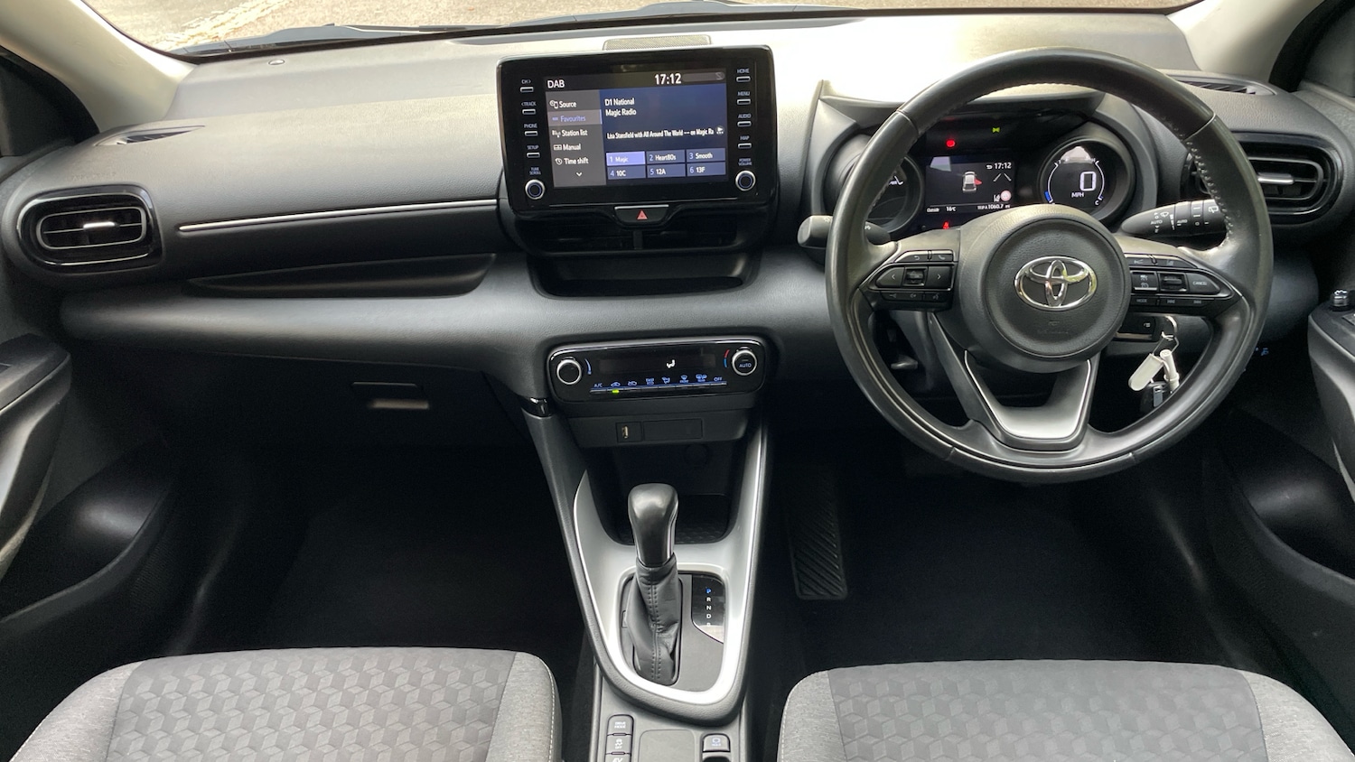 Used Toyota Yaris 2020 for sale - 76154047: Photo 4